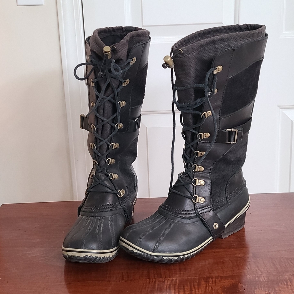 Sorel Conquest Carly Lace Up Boots